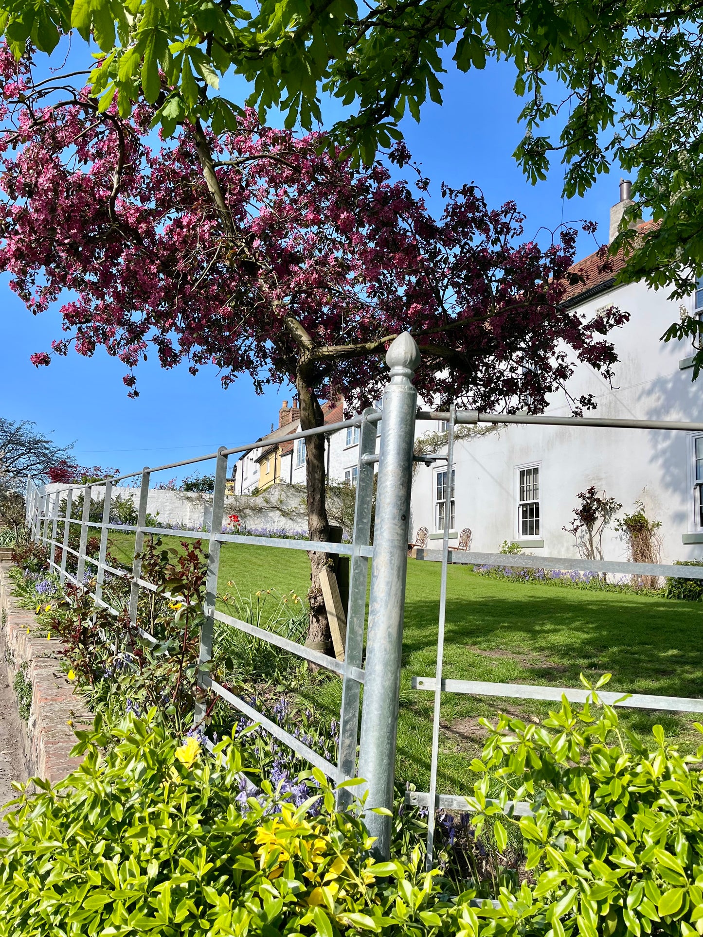 Adjustable Corner Posts